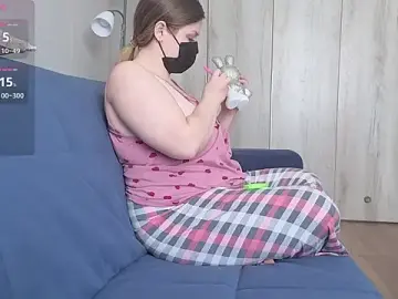 Stripchat Adult Webcam of MilaaMilaa