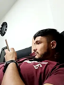 Stripchat Free Porn Cam of mosmar_20