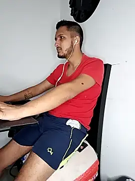 Stripchat Live Sex Cam of mosmar_20