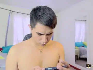 Stripchat Live Porn of Chris_Maddox