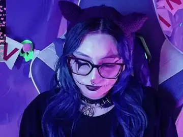 Stripchat Sex Cam of Kimlennox_