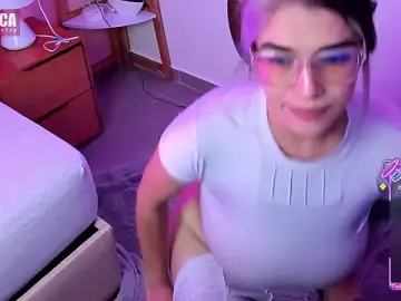 Stripchat Live Sex of Roxy_clark