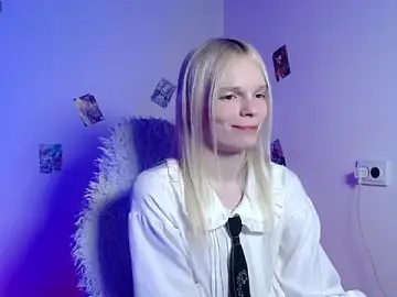 Stripchat Live Sex Cam of Emily_Nyaffee