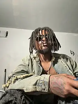 Stripchat Adult Webcam of MIGHTYDEMONXXX