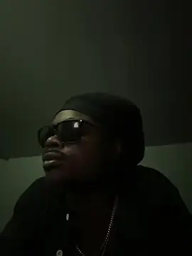 Stripchat Sex Cam of MIGHTYDEMONXXX