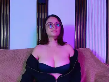 Stripchat Live Sex Cam of kassandra_james