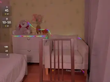 Stripchat Free Porn Cam of SweetMilkis