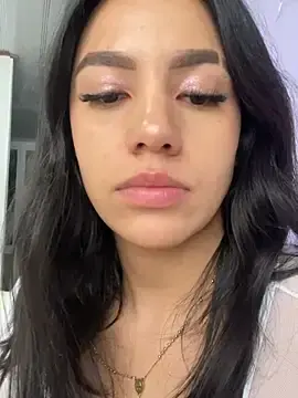 Stripchat Live Sex Cam of Marianahb-e