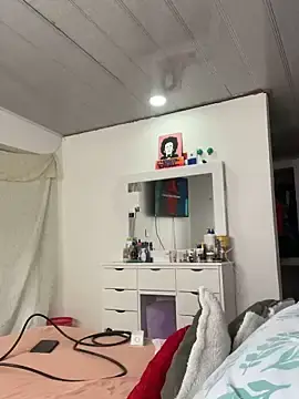 Stripchat Free Porn Cam of Marianahb-e