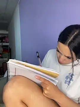 Stripchat Live Sex Cam of Marianahb-e