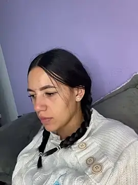 Stripchat Sex Cam of Marianahb-e