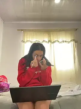 Stripchat Free Porn Cam of Marianahb-e