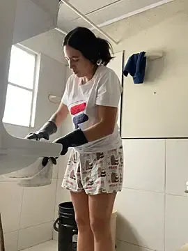 Stripchat Live Porn of Marianahb-e