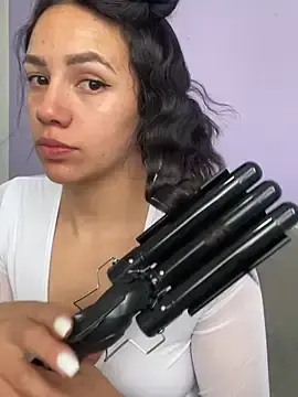Stripchat Sex Cam of Marianahb-e