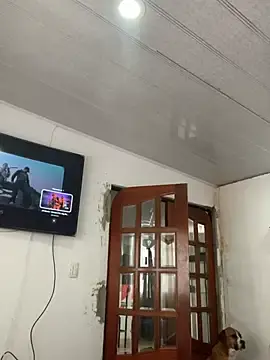 Stripchat Sex Cam of Marianahb-e