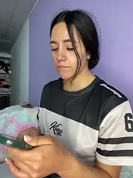 Stripchat Watch Live Sex Cams of Marianahb-e
