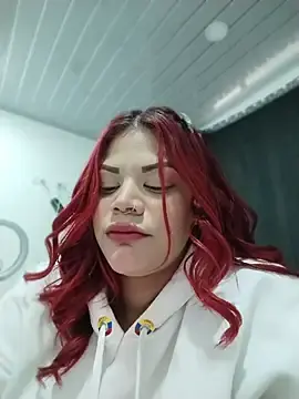 Stripchat Live Sex Cam of IamAlana_