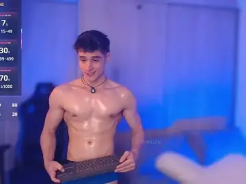 Stripchat Watch Live Sex Cams of thomklein