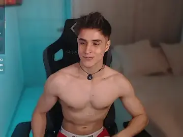 Stripchat Sex Cam of thomklein