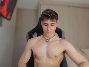 Stripchat Free Porn Cam of thomklein