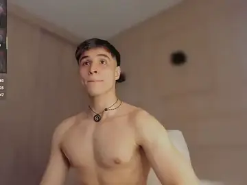Stripchat Live Sex Cam of thomklein