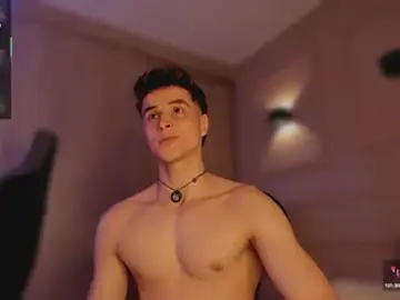Stripchat Watch Live Sex Cams of thomklein