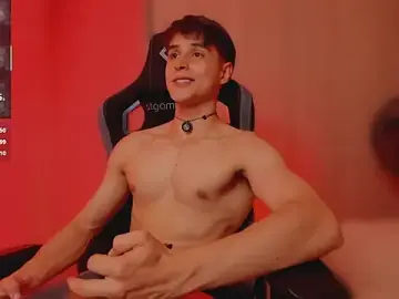 Stripchat Sex Cam of thomklein