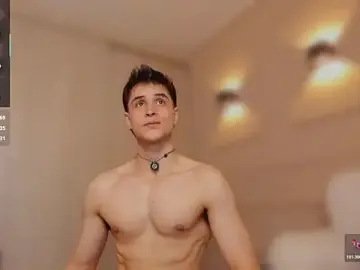 Stripchat Live Sex Cam of thomklein