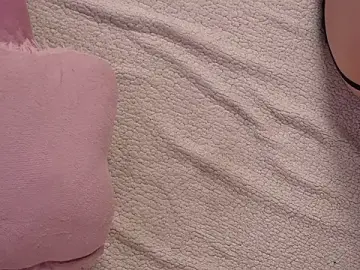 Stripchat Live Sex Cam of tu_julieta_gh