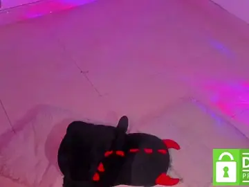 Stripchat Sex Cam of GalaxGnn_
