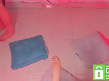 Stripchat Live Porn of GalaxGnn_