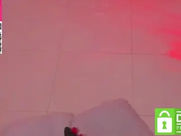 Stripchat Sex Cam of GalaxGnn_