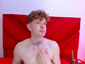 Stripchat Adult Video Chat of chris_red18