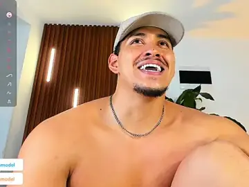 Stripchat Best Webcam of lucasanto_