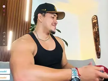 Stripchat Live Sex of lucasanto_