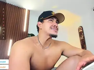 Stripchat Adult Webcams of lucasanto_