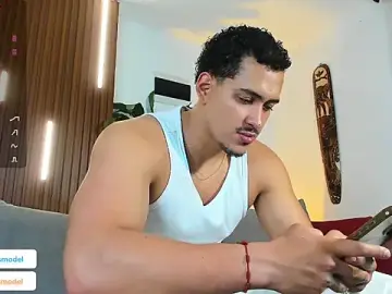 Stripchat Free Live Porn of lucasanto_