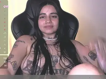 Stripchat Free Porn Cam of val_bardot