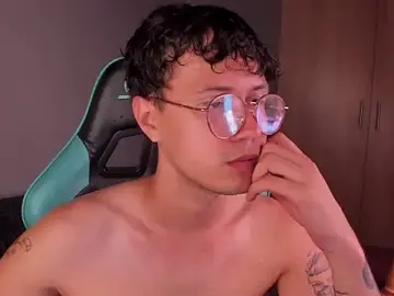 Stripchat Sex Cam of LeaneSeb