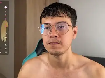 Stripchat Sex Cam of LeaneSeb