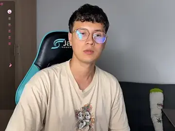 Stripchat Live Sex of LeaneSeb