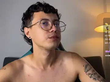 Stripchat Free Live Porn of LeaneSeb