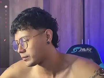Stripchat Free Porn Cam of LeaneSeb