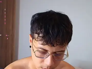 Stripchat Watch Live Sex Cams of LeaneSeb