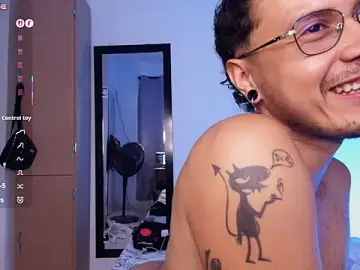 Stripchat Live Sex of LeaneSeb