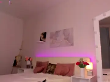 Stripchat Adult Video Chat of ShyEmma_