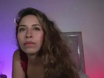 Stripchat Free Porn Cam of little-Emma