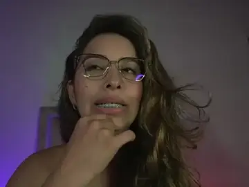 Stripchat Sex Chat of little-Emma