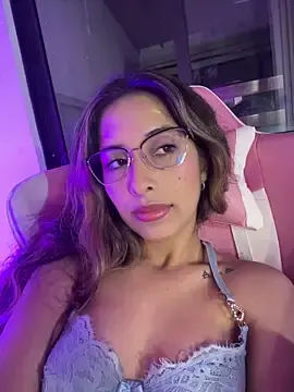 Stripchat Free Live Porn of little-Emma