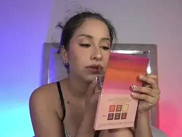 Stripchat Adult Webcam of little-Emma